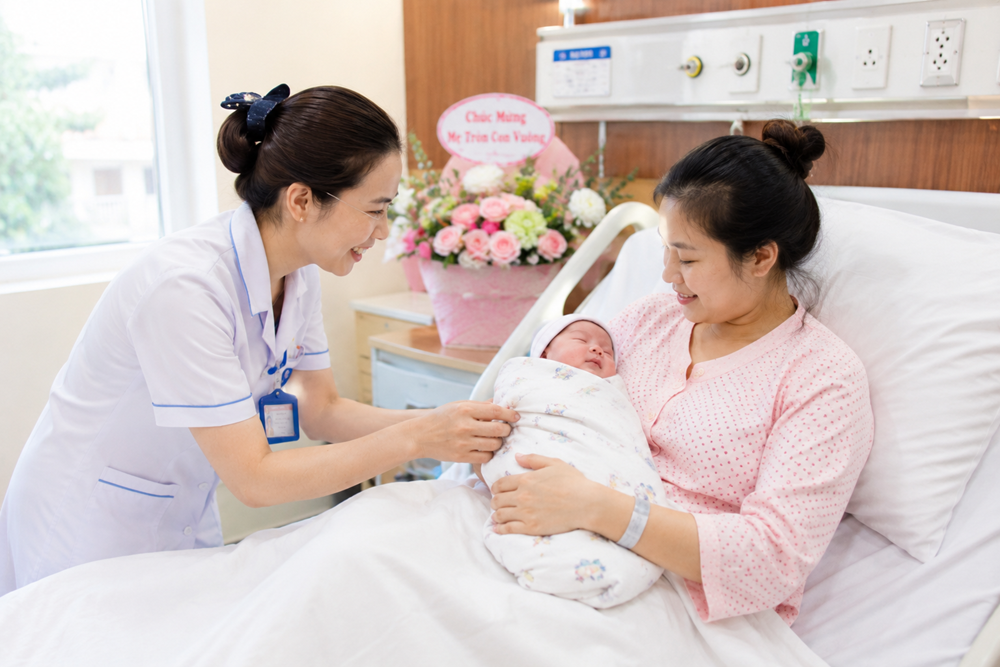 Chính sách dân số mới từ  01/07/2026: Thêm quyền lợi thai sản và mức hỗ trợ cho phụ nữ sinh đủ 02 con